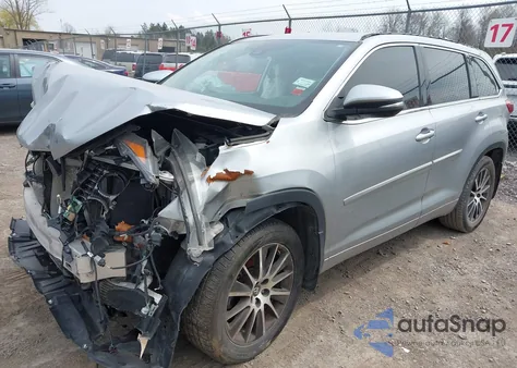 2018 Toyota Highlander Se из США, поврежденный, VIN 5TDJZRFH3JS903348